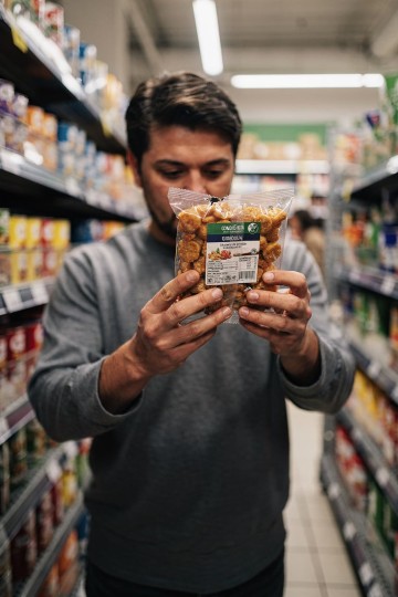 Inspect Food Before Buying It